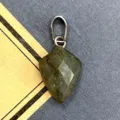 Natural stone faceted triangle arrow pendant crystal gemstone DIY jewelry accessory - 11x18mm / Black Labradorite