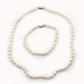 Set Di Collana Braccialetto Di Perle D'acqua Dolce Naturali Bianco Perla Quasi Rotondo Variante - 045 Perle quasi tonde 7-8 mm (chiusura a moschettone) collana 42 cm e bracciale 18 cm