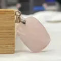 Natürlicher Rosenquarz rechteckig facettierter Kristallanhänger für DIY Halskette Schmuck Zubehör. - Rosenquarz