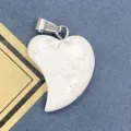 Natürlicher weißer Stein asymmetrischer Herz Anhänger Kristall DIY Schmuck Zubehör. - 16x21mm / Howlith