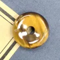 Natürlicher Tigerauge Edelstein Donut Anhänger Friedensschnalle DIY Kristall Halskette Zubehör - 15mm / Tigerauge