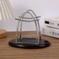 Newton Wiege Kugelspiel Physik Wissenschaft Spielzeug Metall Schreibtisch Deko Ornament - Mittleres Segelform-Newton-Pendel