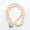 Natürliche Süßwasserperle doppel lagige Halskette nahe runde Perle Pullover Kette Schmuck - 008 Fast Runde Perle (Blumenverschluss) / 8-9mm/42cm