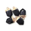 Ciondolo in pietra a scudo nero tagliato con cappuccio dorato accessorio collana DIY Variante - Agata nera