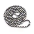 Natürliche Süßwasserperlen Halskette fast runde dunkelgraue violette Pulloverkette - 032 Gewinderunde Perle / 7-8mm / 122cm / Schwarz