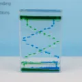 Vloeibare beweging bubbler sensorisch speelgoed bureau olie zandloper stress relief cadeau - Vierkante druppel blauwgroen