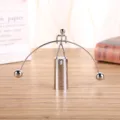 Creatief metalen balans speelgoed ijzeren man fysica slingertje bureau decoratie cadeau - Grote tweebenige balancerende ijzeren man
