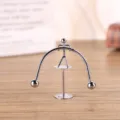 Creatief metalen balans speelgoed fysica wetenschap slinger bureau decoratie cadeau - Kleine balancerende figuur op twee benen