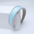Serre-tête large bleu clair avec strass, élégant accessoire cheveux cristal brillant. - Bleu clair