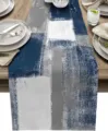 Abstrakter Tischläufer aus Leinen mit Farbverlauf in Blau und Grau, stilvolle Deko. - 11