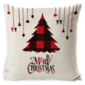 Détail de housse de coussin de Noël en lin avec arbre à carreaux rouge et noir et texte festif. - Style 12