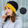 Berretto slouchy caldo invernale da donna, cappello spesso foderato in pile nero e giallo. - Taglia unica / Modello Caldo Foderato in Pile / Nero con Bordo Giallo