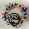 Corde à linge de voyage portable avec pinces colorées et crochets extérieurs. - 1,8 m 12 pinces multicolore avec capuche