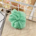 Esponja de baño de nailon cian, puf de ducha tejido a mano para una limpieza corporal diaria. - Esponja de baño verde claro