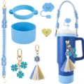 Blaues Trinkbecher Zubehör-Set mit geflochtenem Riemen, Silikonstiefel und Kleeblatt-Anhängern. - Blau
