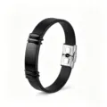 Zwarte heren siliconen armband met RVS metalen plaatje en veilige vouwsluiting. - KZ110 Zwart