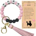 Bracelet porte-clés en perles de silicone avec pompon rose et carte de vœux fête des mères. - Style de Lettre MAMA