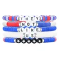 Bracciali impilabili in perline di argilla polimerica rosso bianco blu con lettere. - Set da 5 pezzi US / Rosso Bianco Blu