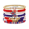 Set di bracciali impilabili in argilla heishi e perline d'oro USA 17cm con cuori e stelle. - Set da 7 pezzi USA / Rosso Bianco Blu