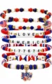 Set di bracciali di perline del Giorno dell'Indipendenza americana con charm rossi. - Luglio - set da 7 pezzi / Rosso Bianco Blu