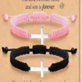 Ensemble de bracelets tressés avec croix en acier pour mère et fils sur carte. - Lot de 2 croix - 32