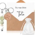 Taufe Geschenk Schlüsselanhänger mit Silikonperlen, Holzgravur Anhänger und Grußkarte. - Stil 2