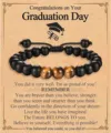 Pulsera de cuentas de piedra ojo de tigre negro mate inspiradora con tarjeta de graduacion - Estilo 13