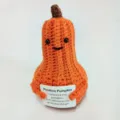 Muñeca calabaza positiva de ganchillo hecha a mano bonita verdura regalo decoración. - Calabaza
