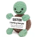 Peluche tartaruga verde artigianale all'uncinetto con simpatica carta come ottima variante. - Tartaruga marina con carta S