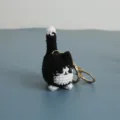 Handgemachte gehäkelte schwarz weiße Katze Schlüsselanhänger niedlicher Plüschtier Taschenanhänger - Schwarz Weiß