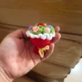 Mini Häkelblumen Strauß handgemachte gestrickte Wolle Rose Geschenk für Valentinstag - Rot [Mehrfarbig]