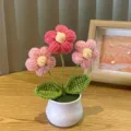 Flor de ganchillo tejida a mano en maceta decoración para hogar regalo especial - Flor de hojaldre rosa (Maceta blanca)