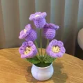 Handgemachte gehäkelte Topf Glockenblume Heimdeko gestrickte künstliche Blume Topf Geschenk - 5 lila Maiglöckchen-Topfblumen