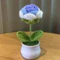 Handgemachte gehäkelte Topfblume Strickgarn blau weiß Rose Heimdeko Tischornament - Gradient Blaue Rose Topfpflanze