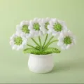 Handmade crochet white flower potted plant, cute desktop decoration for home office. - Positive Potted Plant - Six-Headed Daisy