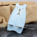 Niedlicher hölzerner Bär Handyhalter, kreativer Tisch Tablet Ständer und Smartphone Halter. - Blau