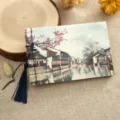 Bellissimo quaderno in stile retrò cinese con nappa blu e copertina dal design tradizionale. - 64K / Villaggio d'acqua di Jiangnan