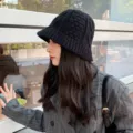 Black thick knit bucket hat for women, winter warm Korean fashion stylish casual fisherman cap. - M (56-58cm) / Black