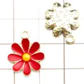 Red enamel flower alloy charm pendant DIY handmade jewelry accessories for crafts - Little Daisy Pendant (16495)