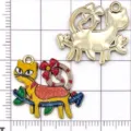 Charm pendentif de chat dessin animé mignon en alliage émaillé pour bijoux DIY - Chat Branche Fleur à Quatre Pétales Jaune (24926) / 1 Pièce (21x24x1mm) / Jaune