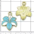 Pendentifs fleur émail bleu en alliage tulipe breloques pour bracelet collier DIY bijoux - Lys Bicolore / 1 Pièce (19x16x2mm) / Bleu lac