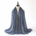 Écharpe longue unie en coton et lin pour femme, élégant châle d'hiver gris bleu. - Bleu gris