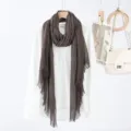 Écharpe unie en coton et lin pour femme, châle et foulard frangé style décontracté. - Brun Foncé
