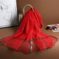 Elegantes rotes Damen Kunstseide Schal Tuch mit feiner Perlenverzierung fuer Fruehling Sommer. - Echtes Rot