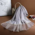 Elegante hellgraue Kunstseide Damenschal mit Netz Perlen Saum modischer Sommerschal Tuch neu - Hellgrau