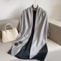 Elegante effen vierkante sjaal met korte franjes voor dames, chique retro bovenkleding. - Grijs