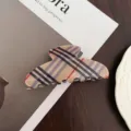 Grande pince à cheveux en acétate style coréen avec motif à carreaux classique. - Rayures Noir Blanc Rouge