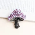 Prachtige champignon broche met schitterende roze strass-steentjes, witte parels en donkere steel. - Paars Roze