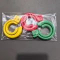 Crochet pliante en plastique multifonctionnel rotatif à 360 degrés pour vêtements - Ensemble de 3 Pièces / Multicolore