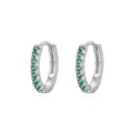 Zilveren huggie oorringen gedetailleerd met groene zirkonia stenen voor dames. - Paar Oorbellen / Zilver